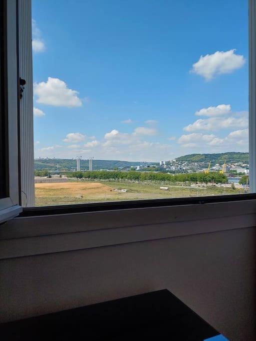 Spacieux F4 Avec Vue Panoramique Et 2 Places De Parking Rouen Buitenkant foto