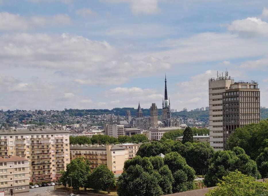 Spacieux F4 Avec Vue Panoramique Et 2 Places De Parking Rouen Buitenkant foto